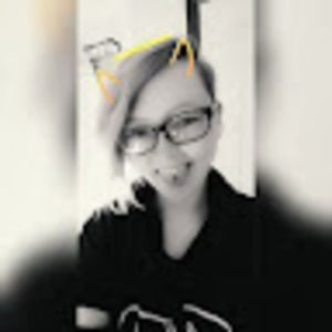 Meet your Posher, Mia